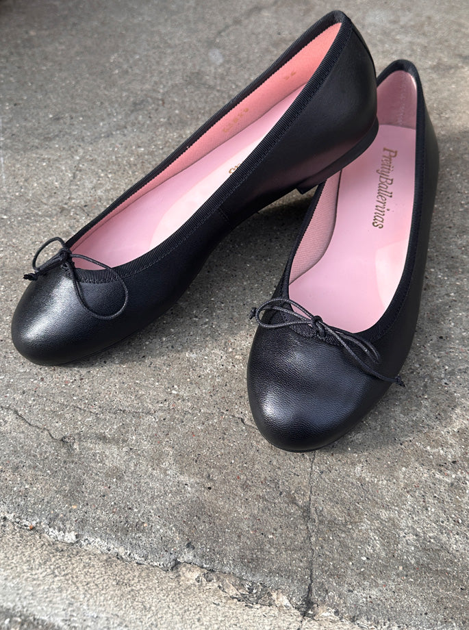 Pretty Ballerinas - Sort skind