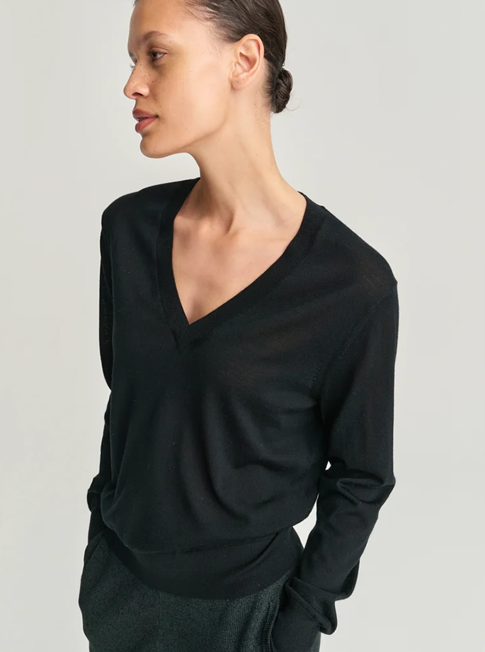 Rhea - V Neck Merino uld sort