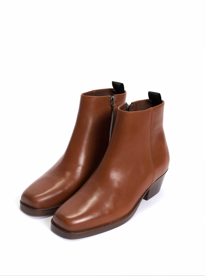 Anonymous - Sekka Vegetal Soft Calf Chestnut