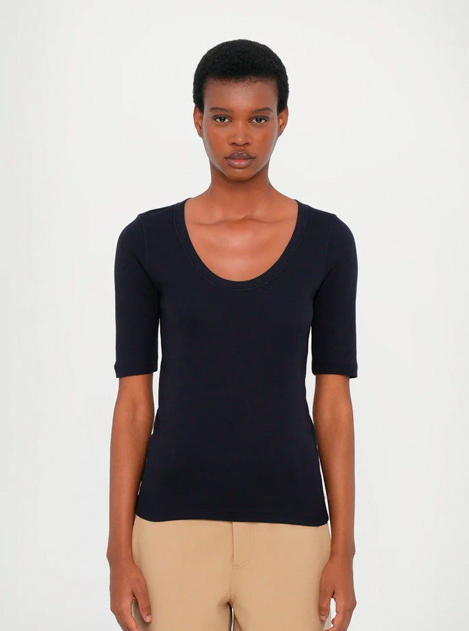 Closed - Wide neck Kortærmet Sort